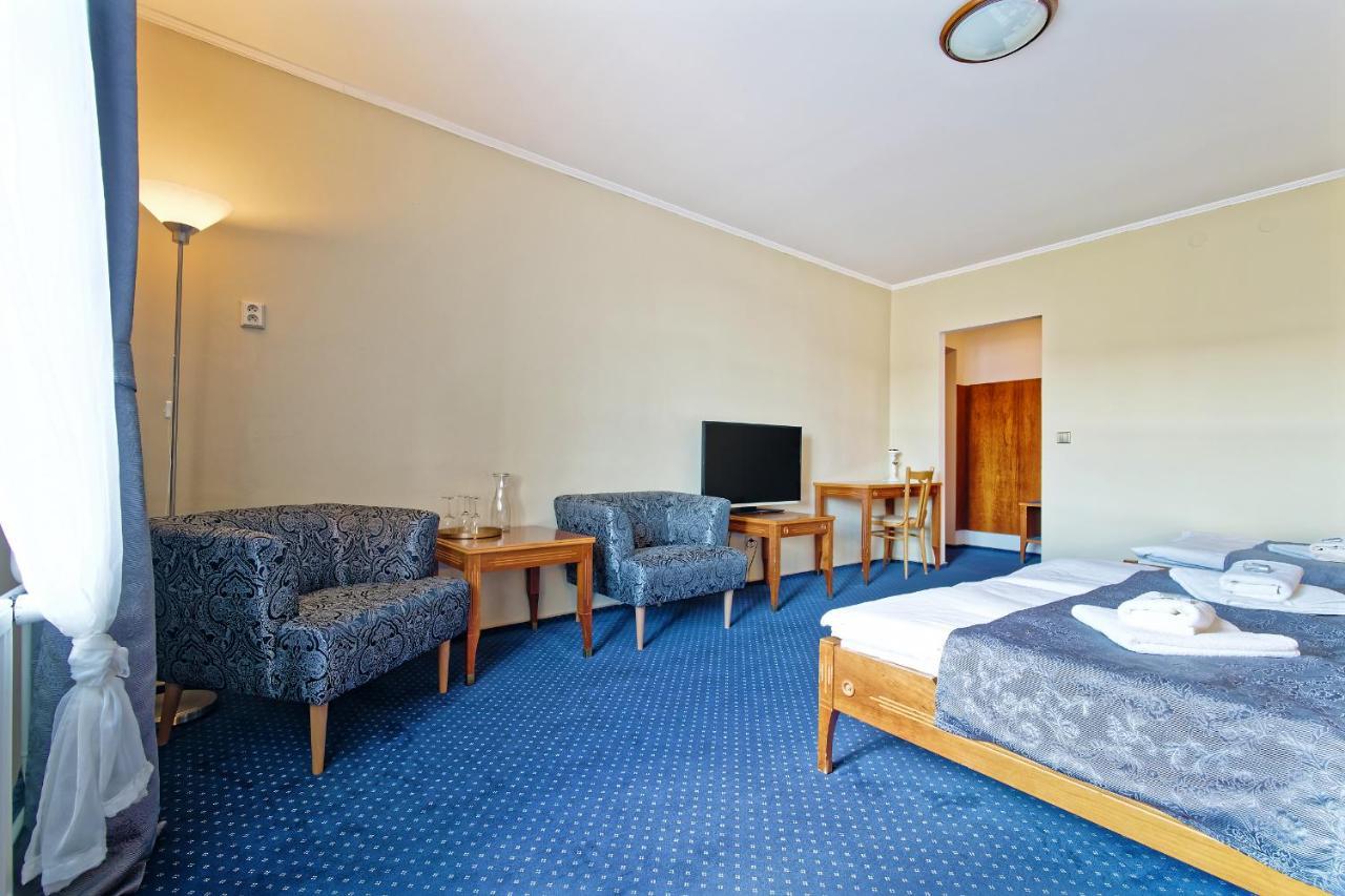 Hotel Napoleon Austerlitz Esterno foto