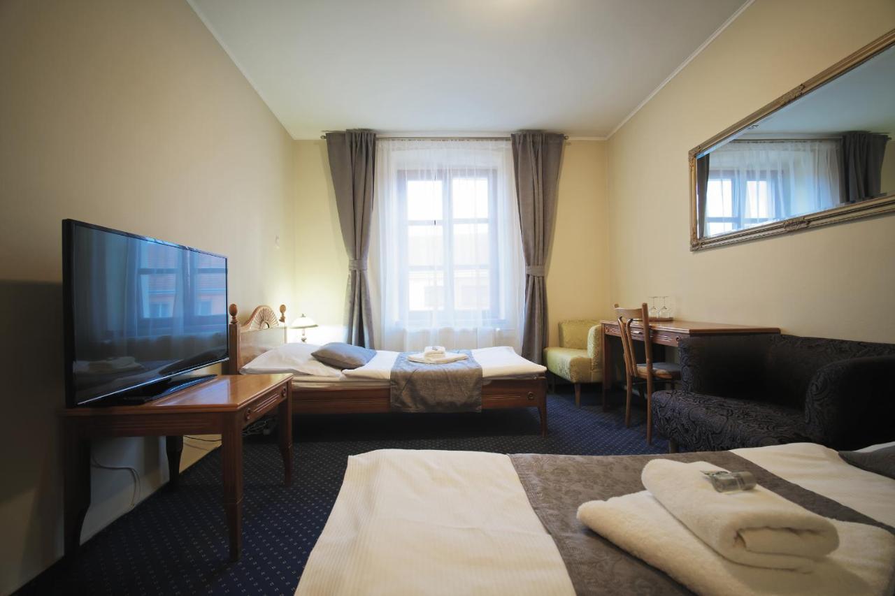 Hotel Napoleon Austerlitz Esterno foto