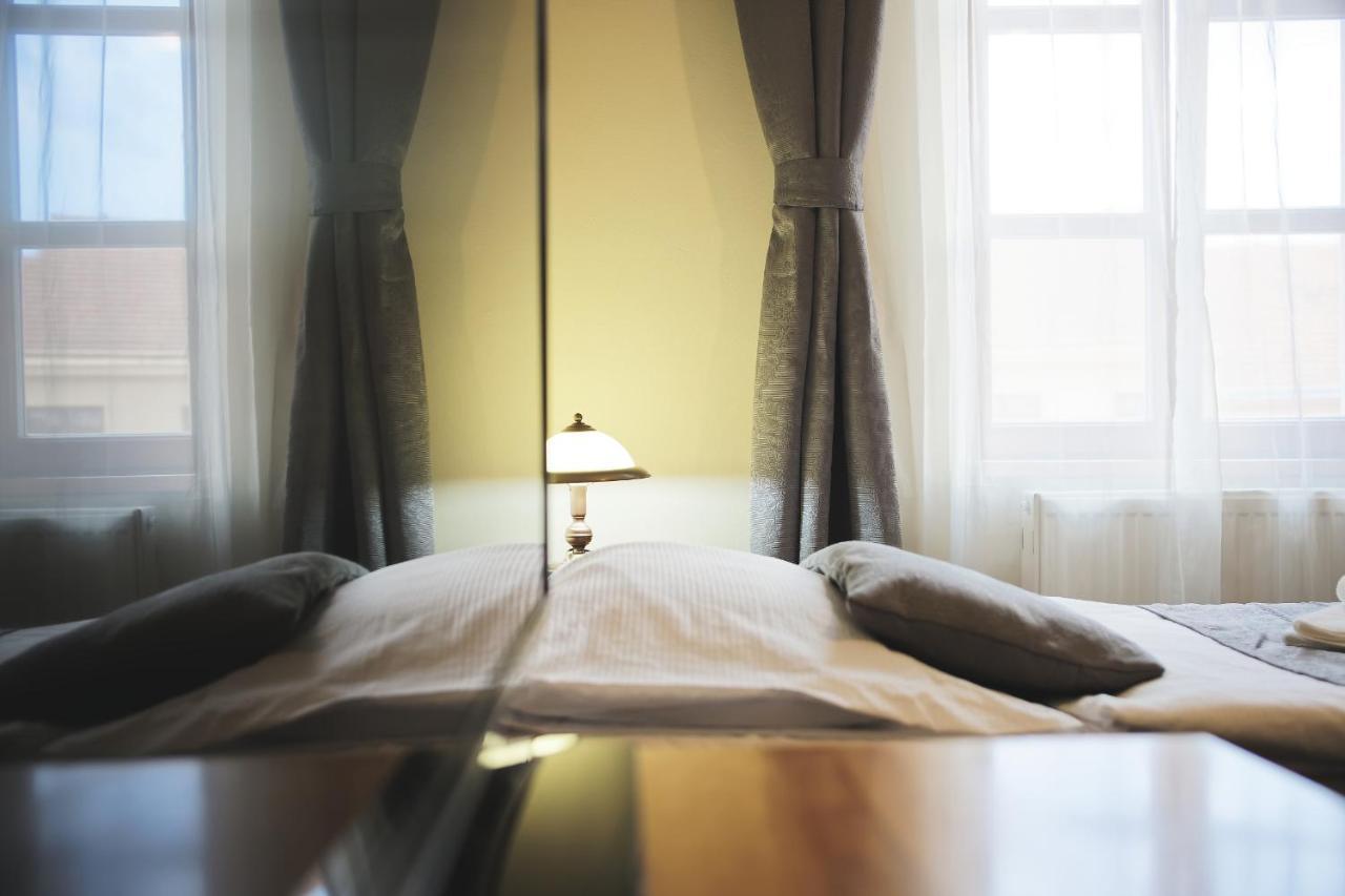 Hotel Napoleon Austerlitz Esterno foto