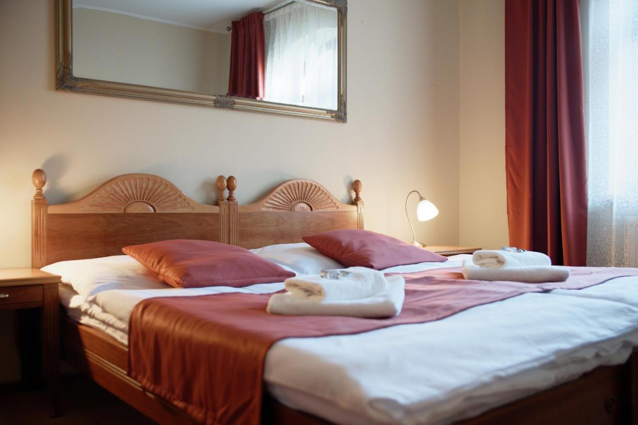 Hotel Napoleon Austerlitz Esterno foto