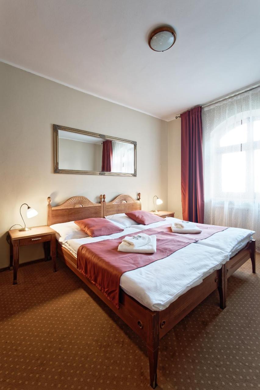 Hotel Napoleon Austerlitz Esterno foto