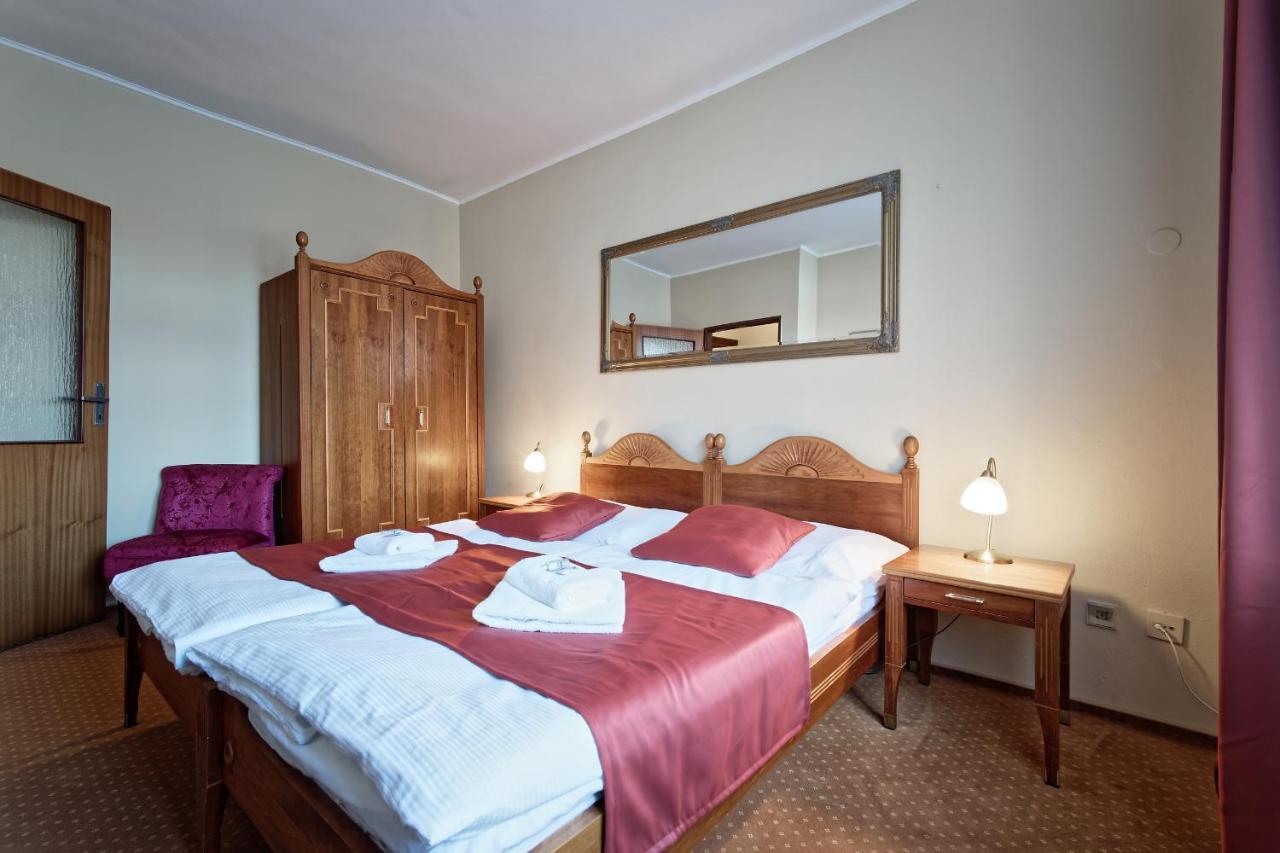 Hotel Napoleon Austerlitz Esterno foto