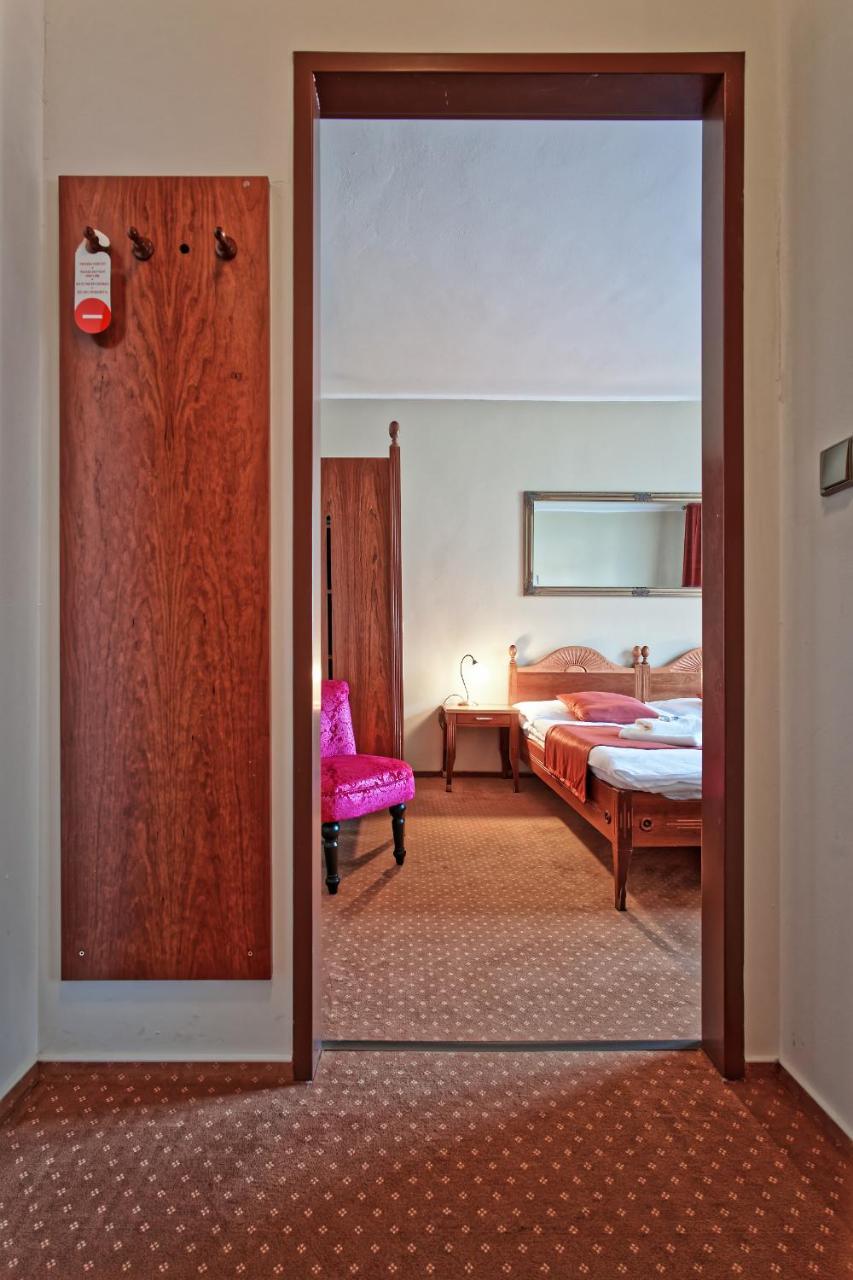 Hotel Napoleon Austerlitz Esterno foto
